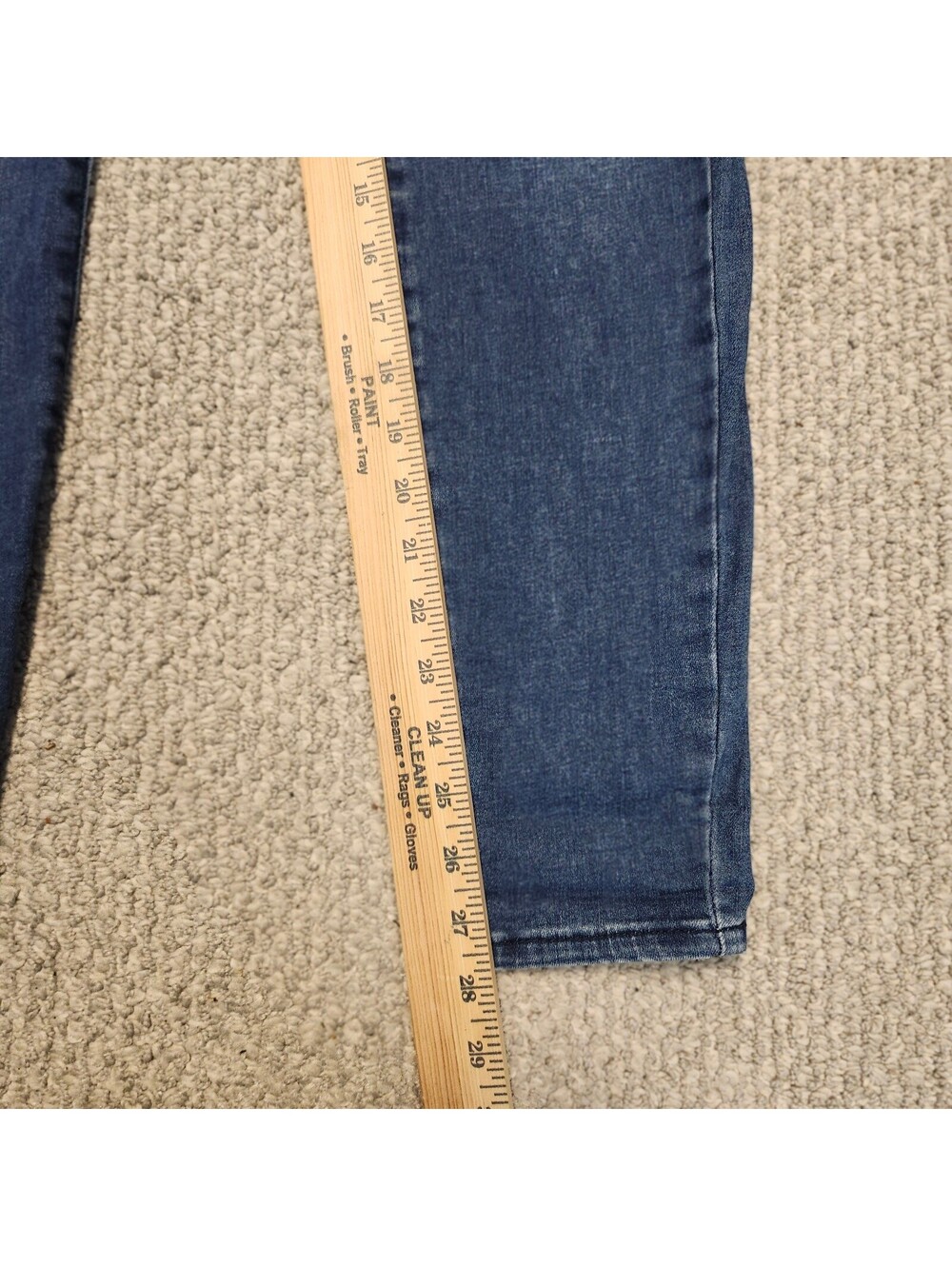 Denizen from Levi's High-Rise Super Skinny Jeans in Dark Blue Size 6 - Picture 4 of 9